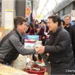 [포토] 의리의 김진태 의원 구미 새마을중앙시장 방문